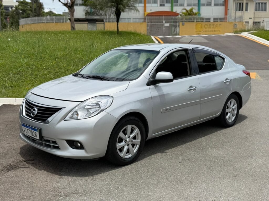 Versa SL 1.6 2014