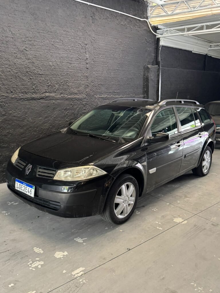 MEGANE GRAND TOUR 2012