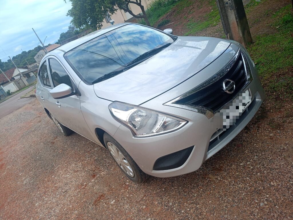 VERSA 2016 apenas 7.600 KM